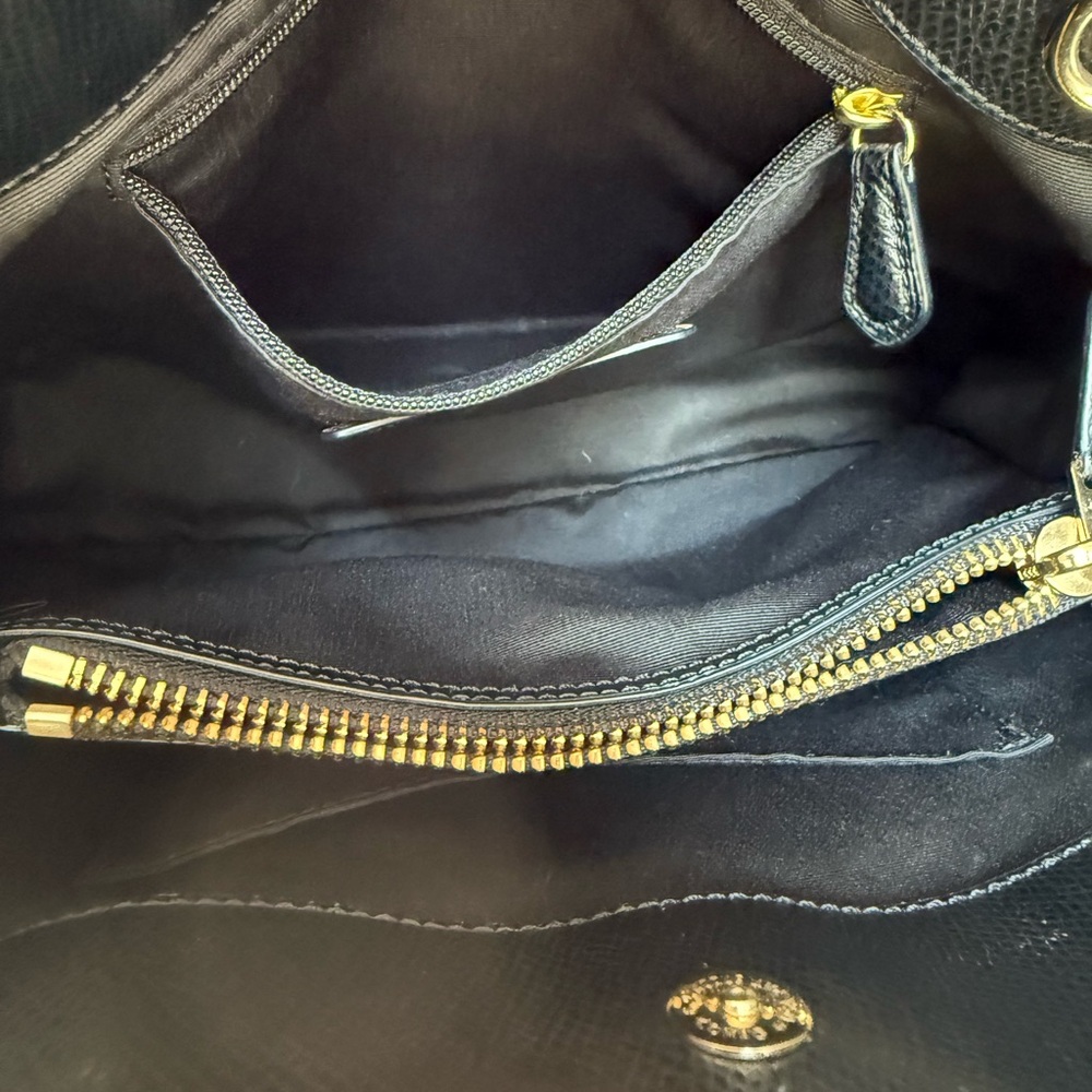 Coach Minetta Black Leather Handbag (with strap and dust bag) - Picture 10 of 12